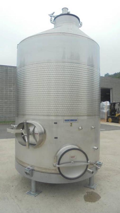 Used 1,500 Gal Mueller Stainless Steel Vertical Dimple Jacketed Sanitary Tank, 200 PSI Jacket
