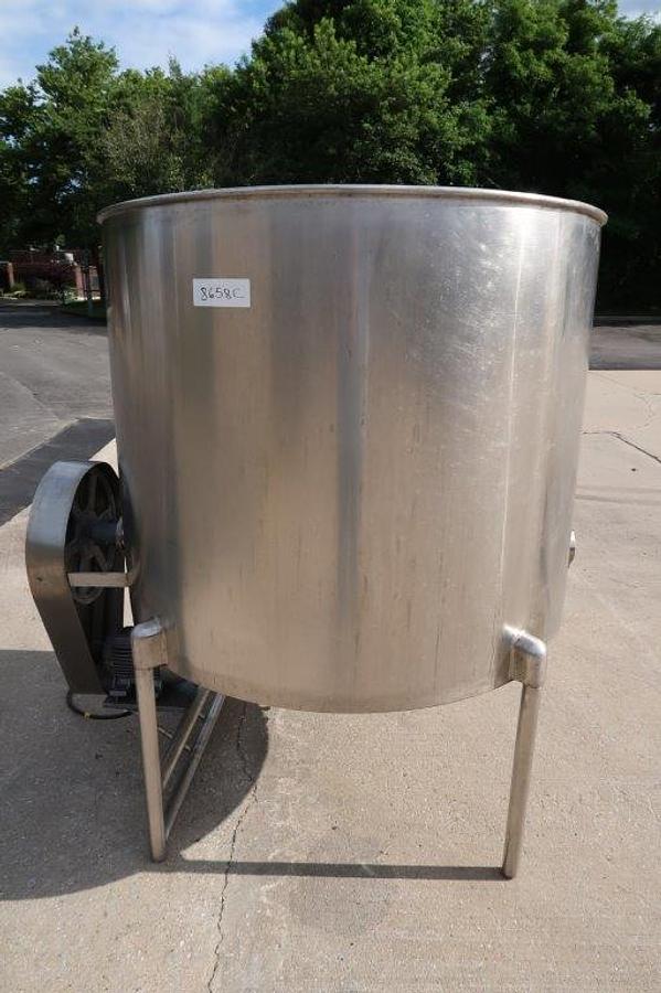 Used 500 Gallon Stainless Steel Vertical Mix Tank, Side Entering Triple Prop