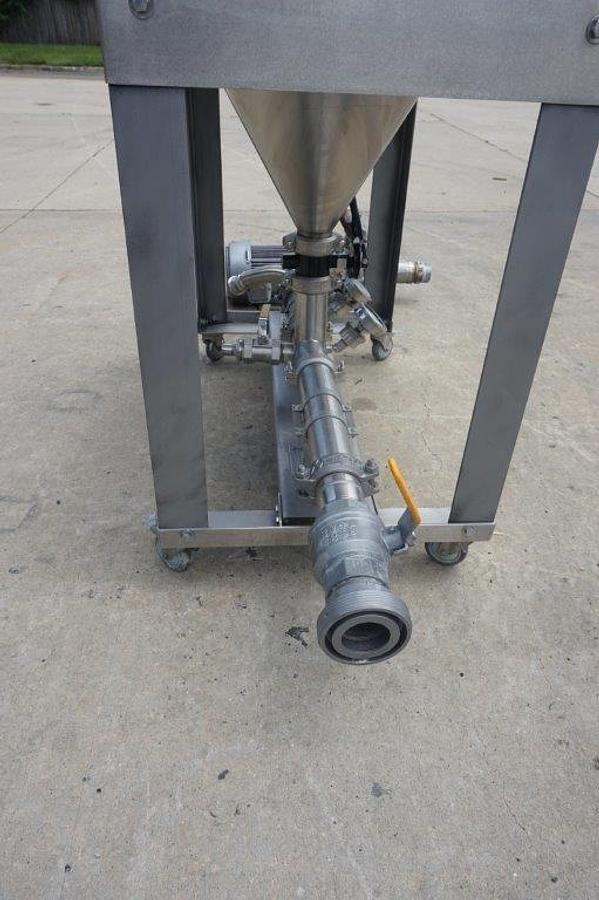 Used Wet/Dry Stainless Powder Inductor, 15 HP Pump
