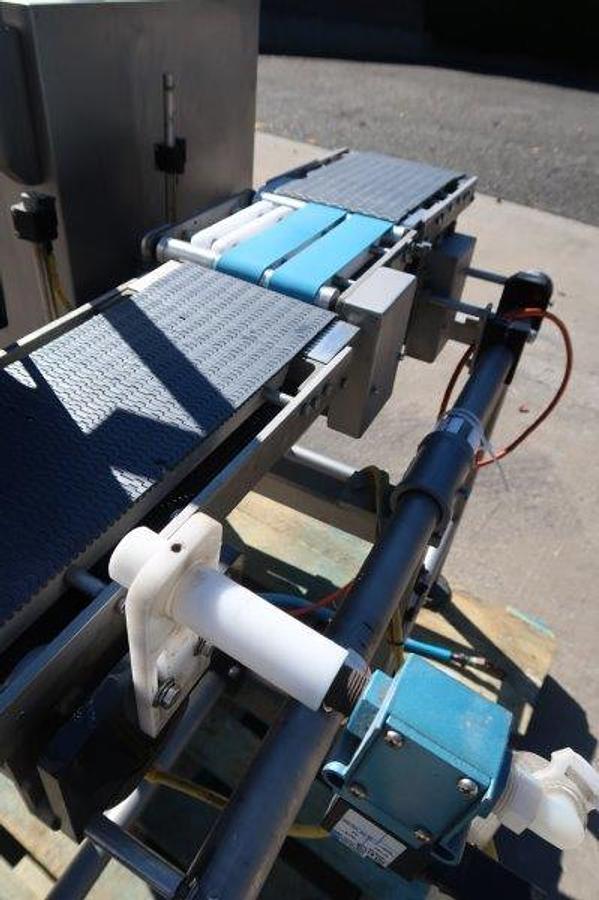 Used Loma LCW 3000 Inline Checkweigher, w/ Reject