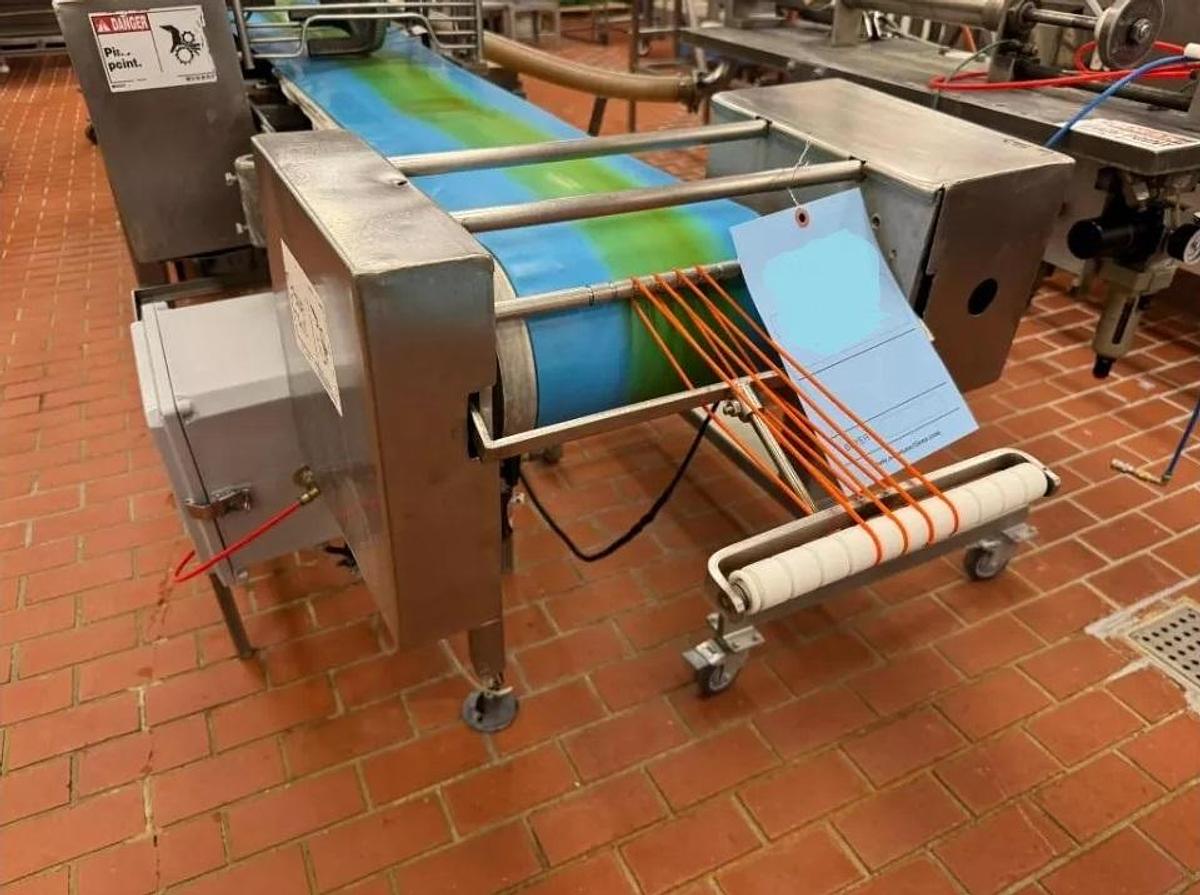 Used Colborne T-28000 Automatic Turnover Pie Machine