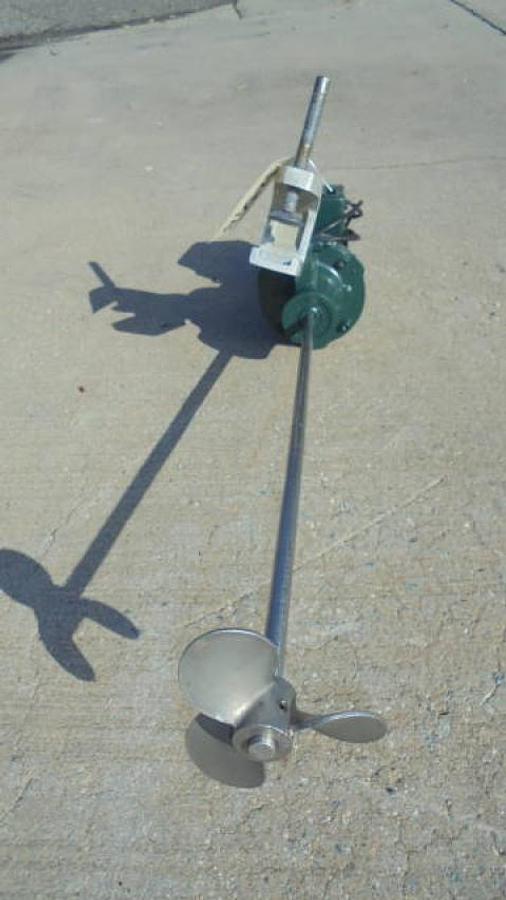 Used SPX/Lightnin .25HP Clamp-on Propeller Mixer, Variable Speed