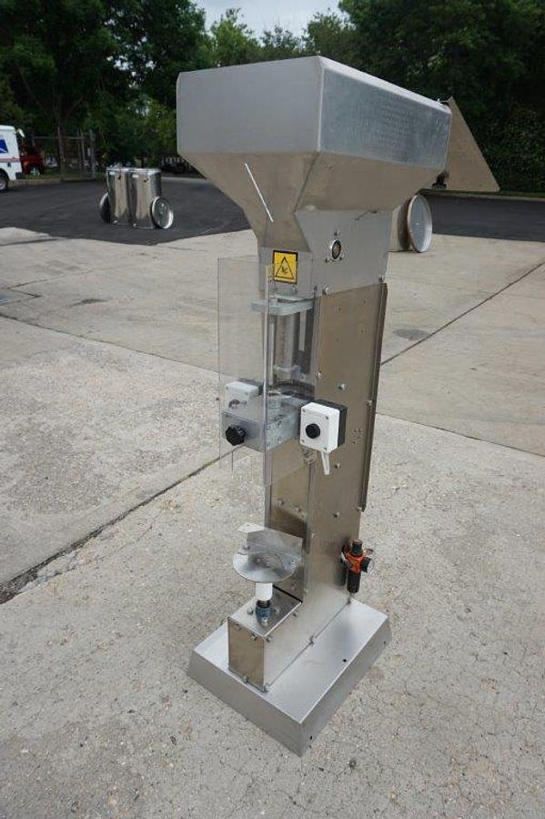 Used Single Head Wine Bottle Corker, Pneumatic