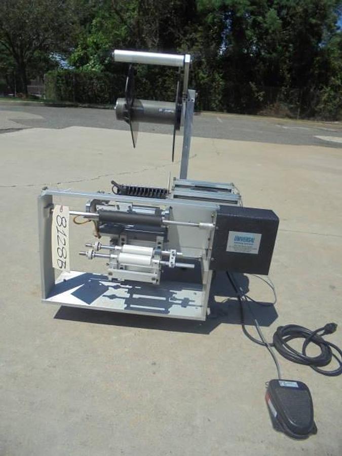 Used Universal R310 Tabletop Semi-Auto Pressure Sensitive Spot/Wraparound Labeler