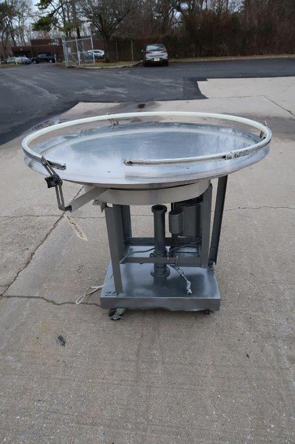 Used 42 In. Diameter Rotary Unscrambling/Accumulating Table, Single Phase Motor