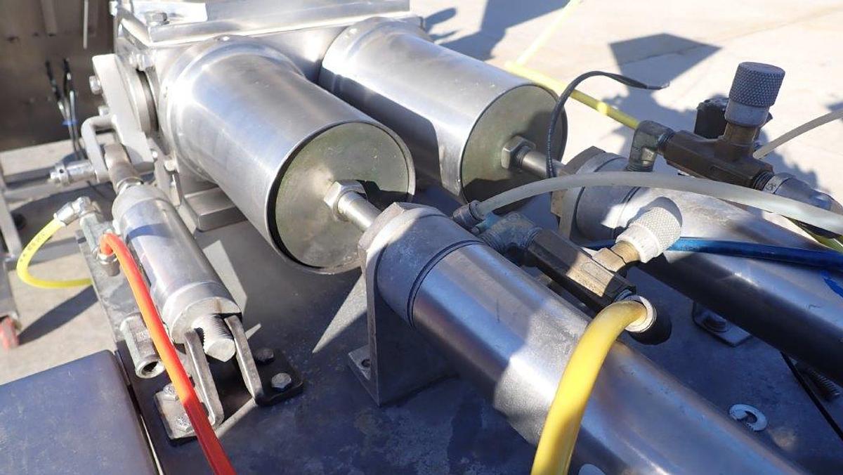 Used Hinds Bock 2P-64 Twin Piston Filler, Portable