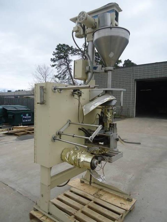 Used Key-Pak Form/Fill/Seal With Auger Filling Head