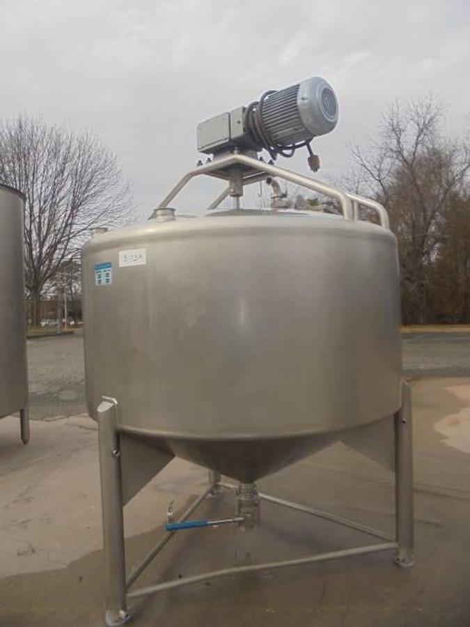 Used 500 Gallon Mueller Cone Bottom Mix Tank, 5 HP