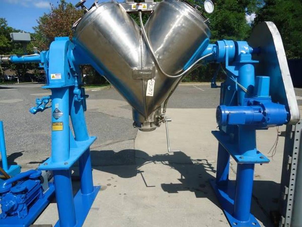 Used 10 cu. ft. Patterson Kelley Stainless Vacuum Blender/Dryer,125 lb./CF max density