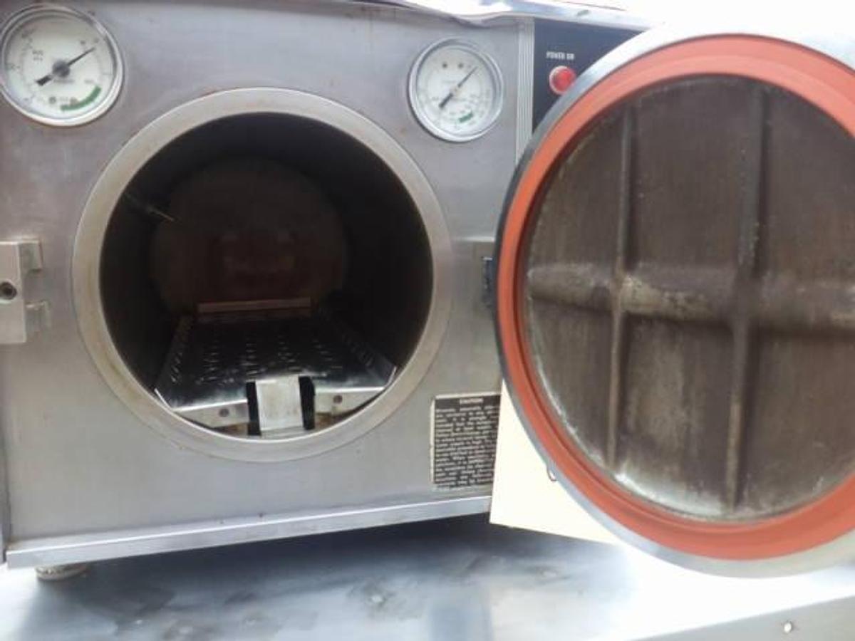 Used Omni-Clave OCM Lab Sterilizer/Autoclave, 115 Volt