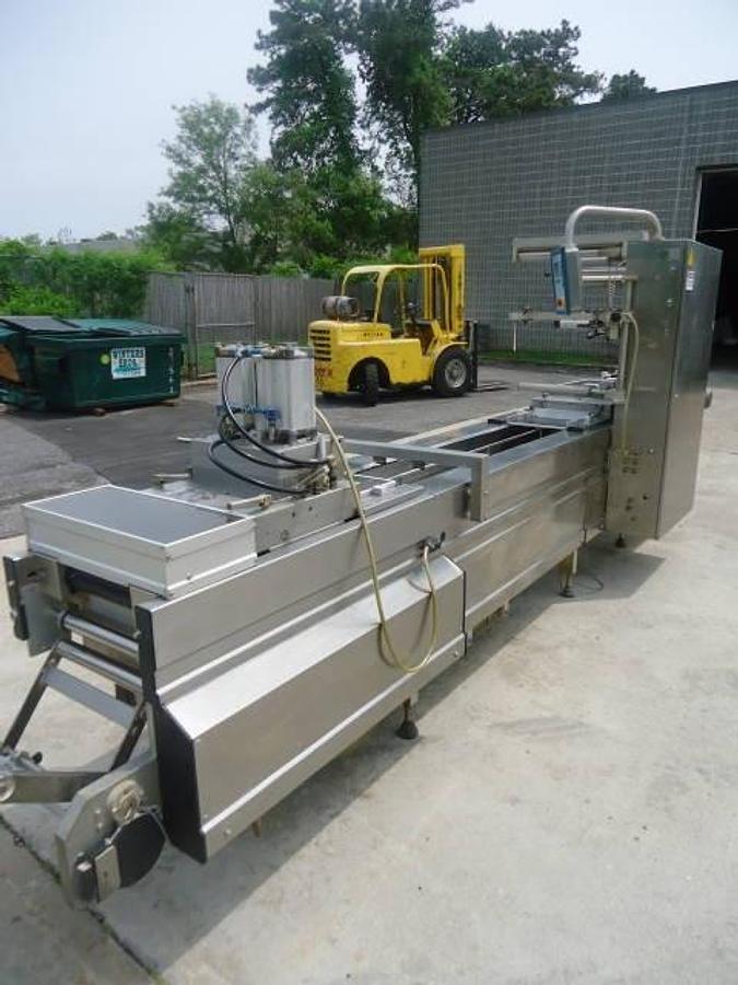Used Multivac R230 Vacuum Packaging Machine