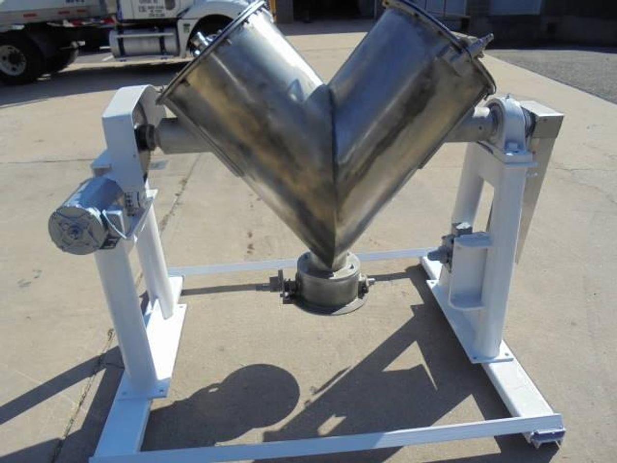 Used 5 Cu.Ft. Expert Hass Twin Shell “V”” Blender With Intensifier Bar”