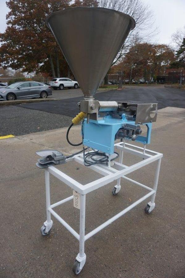 Used Simplex Single Piston Filling Machine, Single Phase Electrics