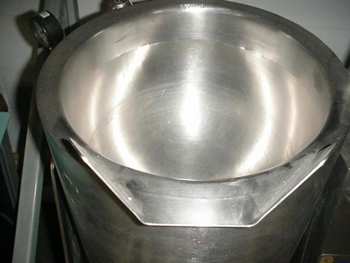 Used 20 Qt. Electric Jacketed Tilt Kettle