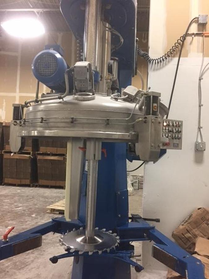 Used Niemann Kreis Vkdv Vacuum Dissolver, With 400 Liter Change Cans