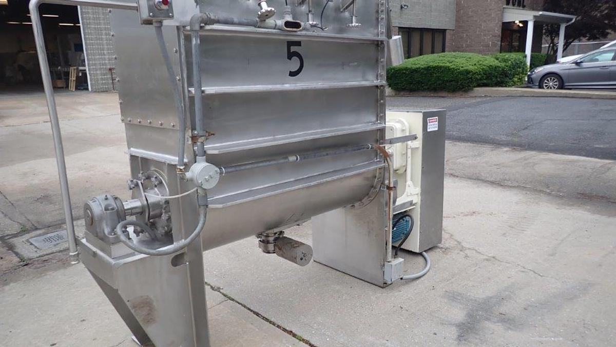 Used Day 10.8 Cu. Ft. SS Double Ribbon Blender, XP