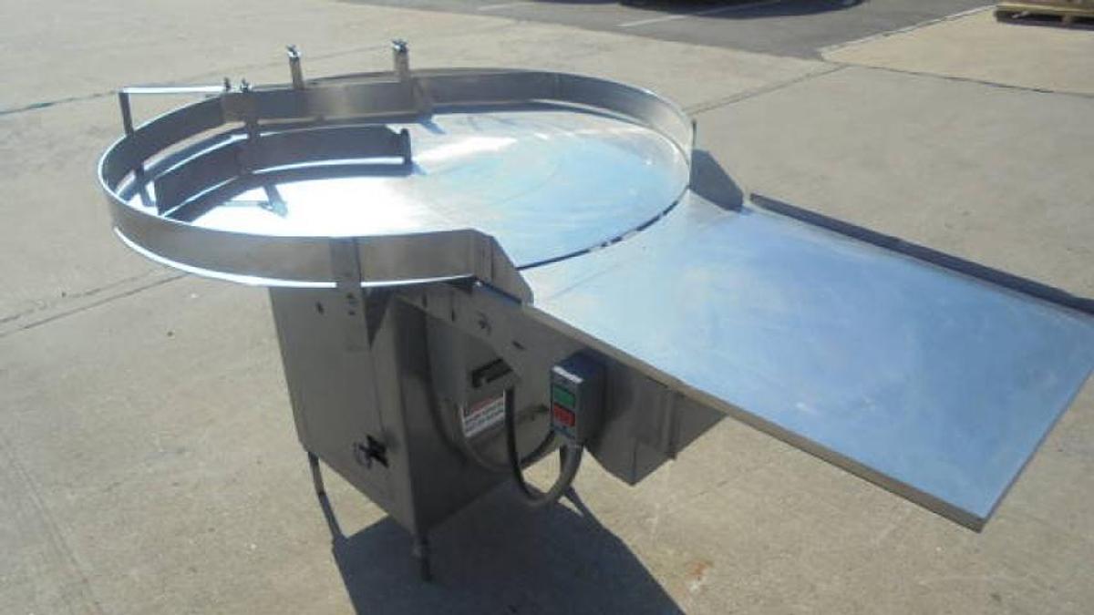 Used 48 In. Diameter Unscrambling/Accumulating Table With Unscrambling Shelf