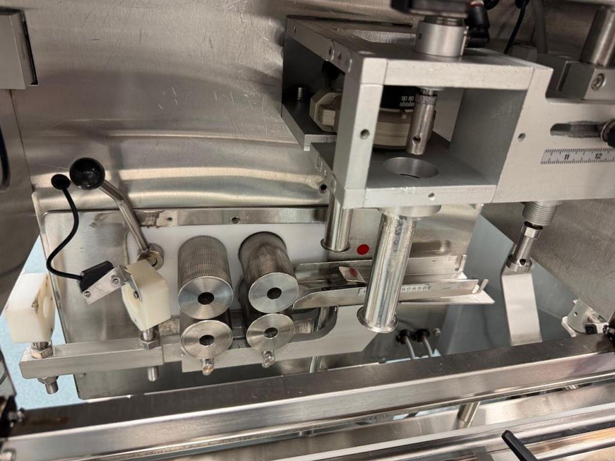 Used Kalish Kotnr 120 Automatic Cotton Inserter