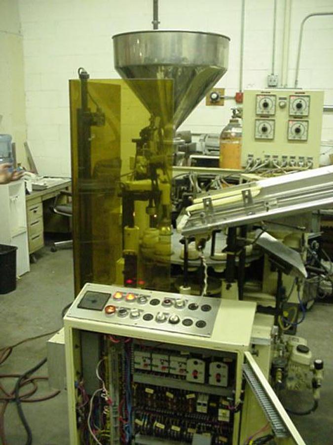Used Iwka Tf-24 Automatic Plastic Tube Filler/Sealer