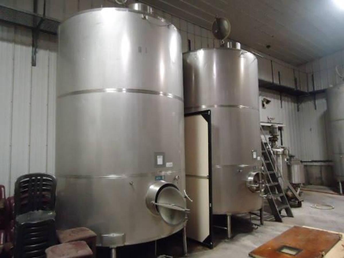 Used 3,800 Gallon Zero Manufacturing Stainless Vertical Closed Tanks (2)
