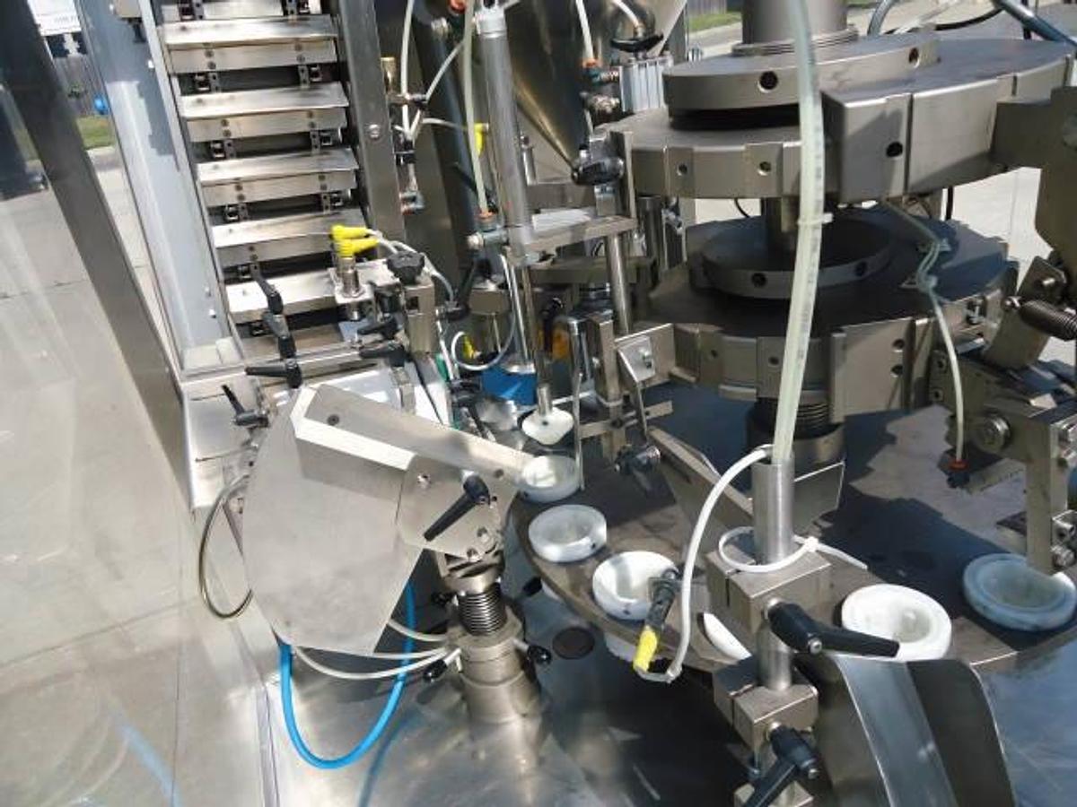Used Unipac/Romaco 160 Hot Air Plastic Tube Filling And Sealing Machine, 100 Per Minute