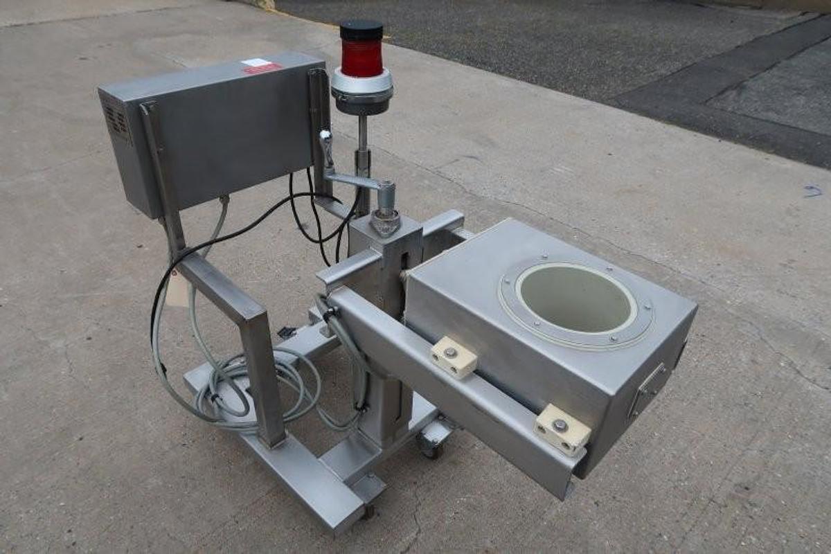 Used Safeline Stainless Steel Pipeline Metal Detector