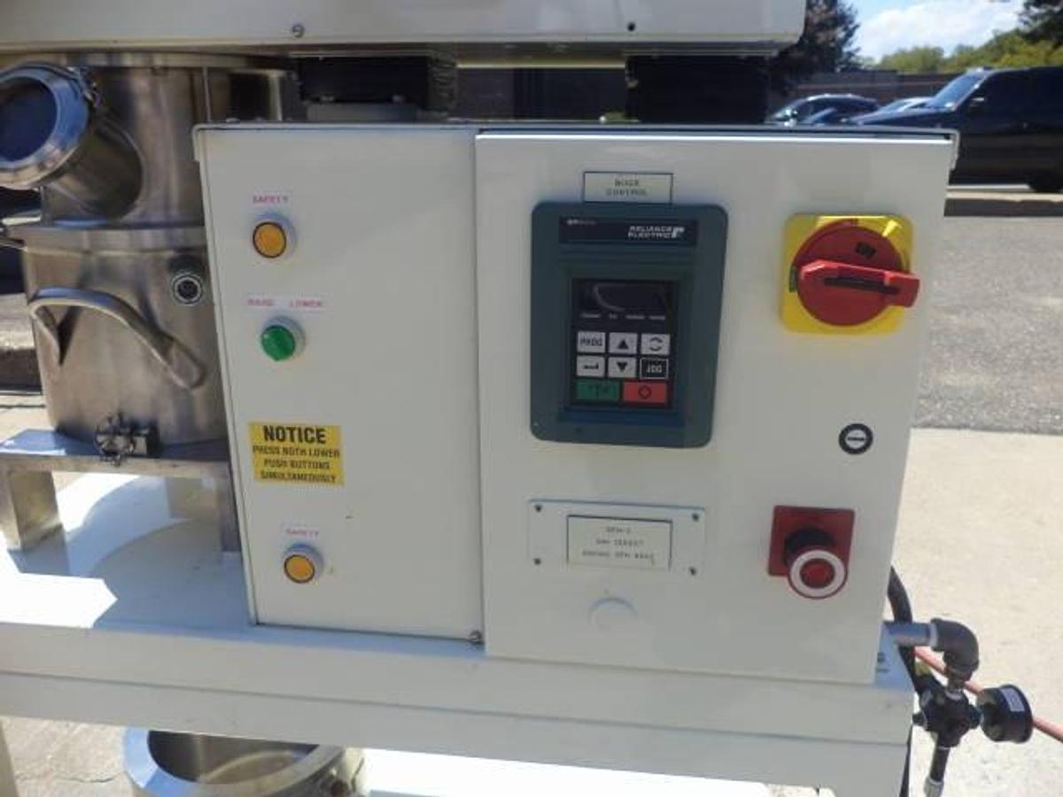 Used Charles Ross & Son 2 Gallon  Stainless Steel Vacuum Double Planetary Mixer, Jacketed Tanks
