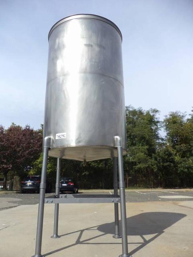 Used 500 Gallon Stainless Steel Vertical Tank, Cone Bottom