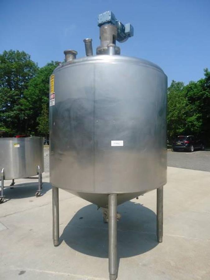 Used 1,100 Gallon Stainless Jacketed Vertical Mix Tank, Cone Bottom