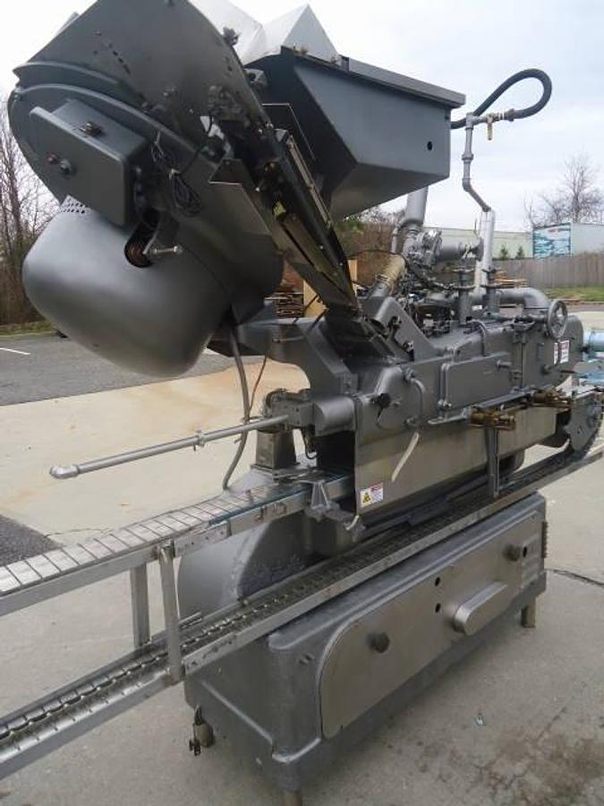 Used WHITE CAP “VAPOR VACUUM””  CAPPER, 82mm