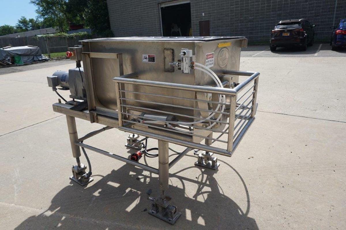 Used Rietz RS-15 Twin Shaft Screw Blender, Load Cells
