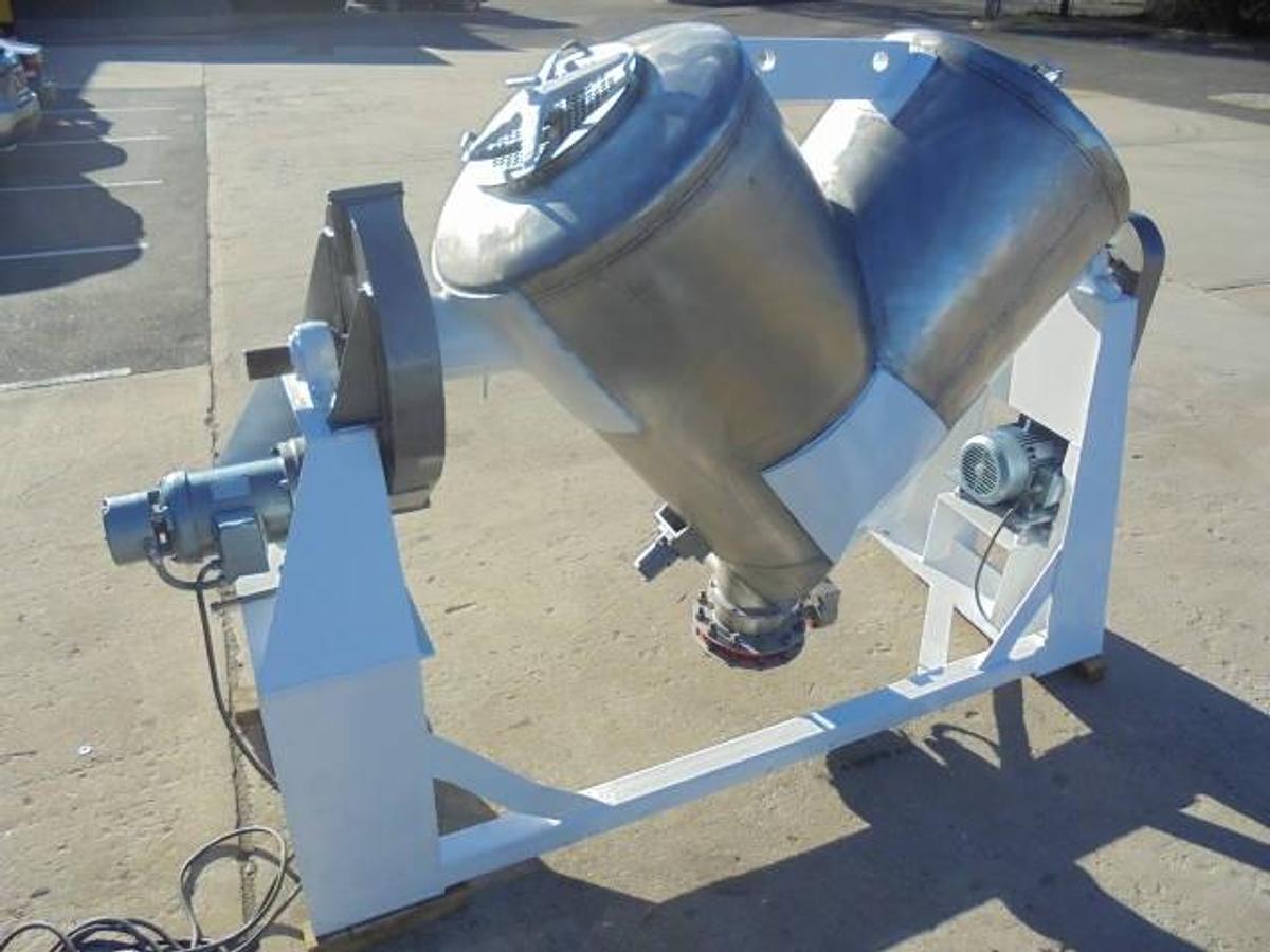 Used 30 Cu.Ft. Patterson Kelley Twin Shell “V” Blender With Intensifier Bar, Stainless Steel