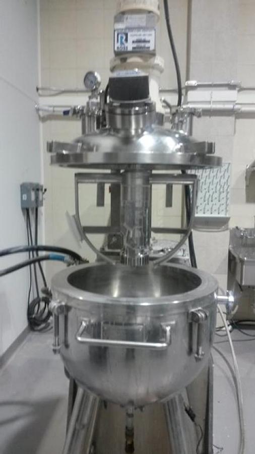 Used 50 Liter Ross Homogenizing Vacuum Kettle, w/Control Panel
