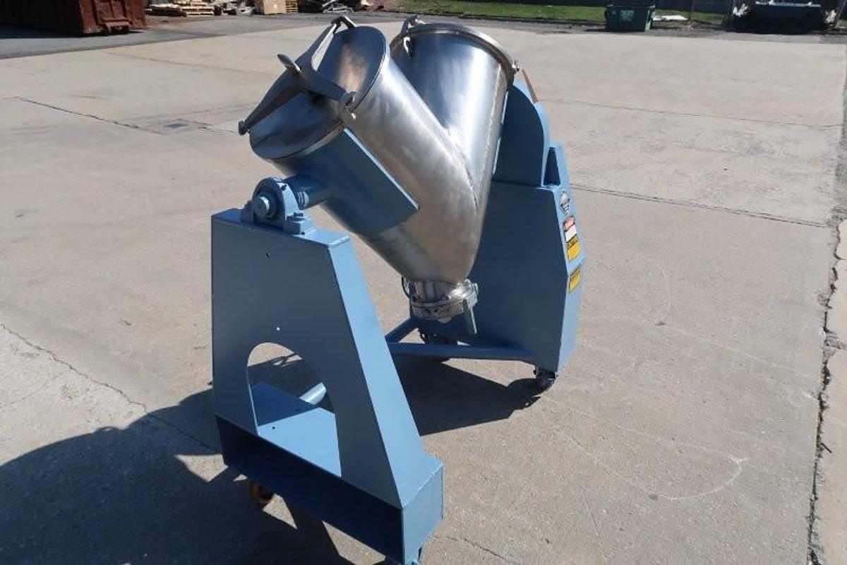 Used 3 Cu. Ft. Patterson Kelley SS Twin Shell Blender, 170 Lbs/CF Density