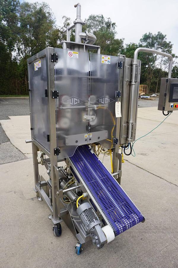 Used TUCS TEVFF-10S Stainless Form/Fill/Seal, Piston Fill