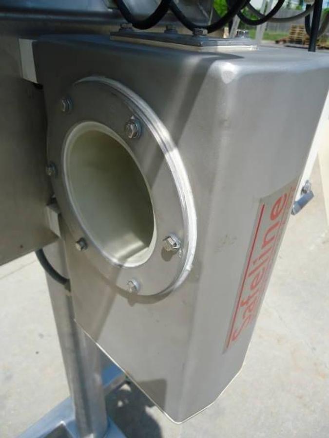 Used Safeline 4 In. Pipeline Metal Detector, Portable
