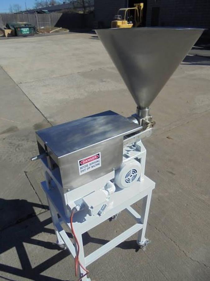 Used Simplex Single Piston Filler, Electric