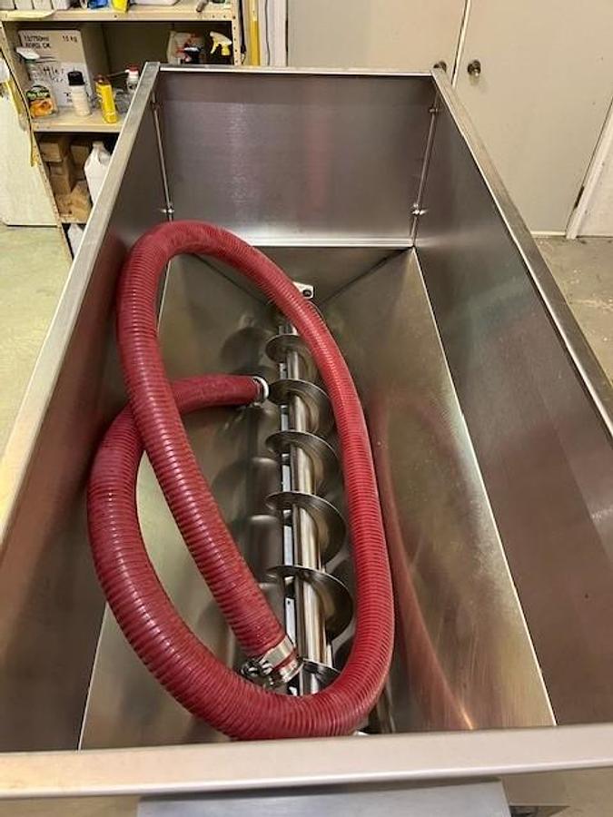 Used Criveller Grape Crusher/Destemmer