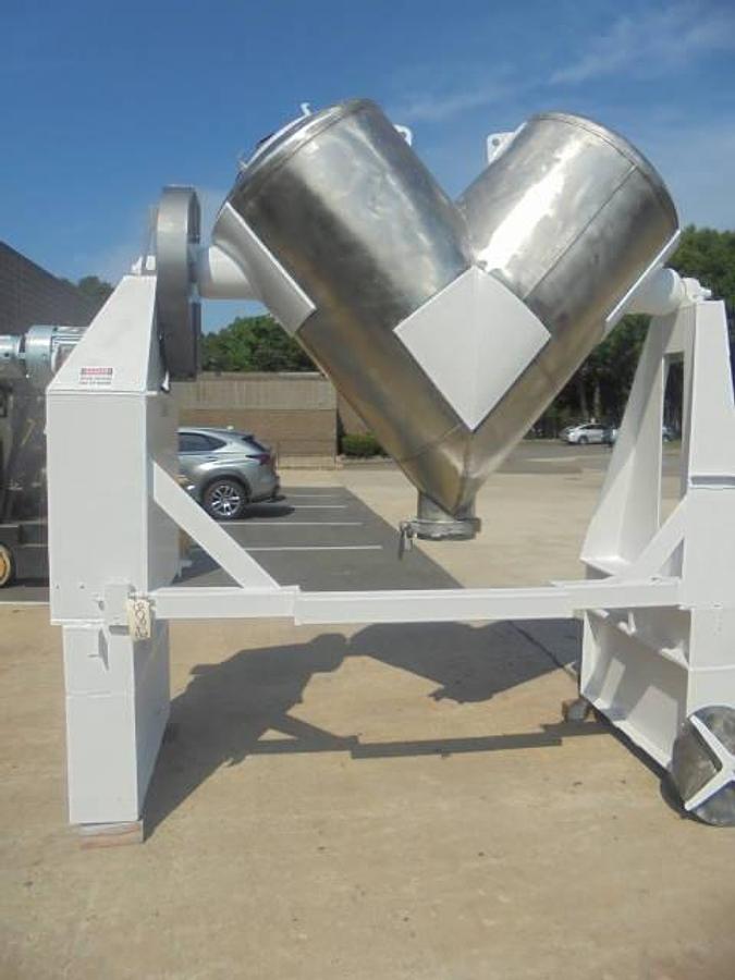 Used 30 Cu.Ft. Gemco Stainless Steel Twin Shell “V” Blender
