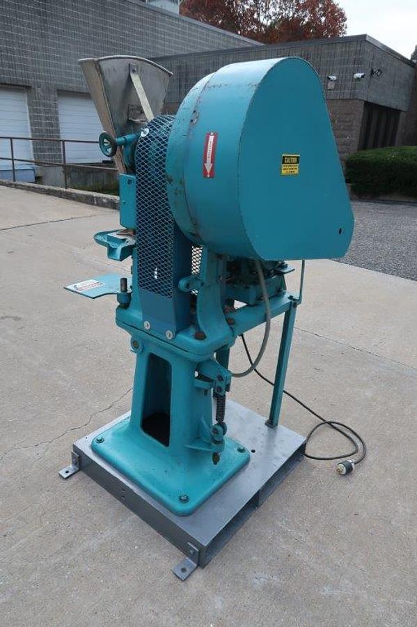 Used Stokes Single Punch Tablet Press, 95 Tablets Per Minute