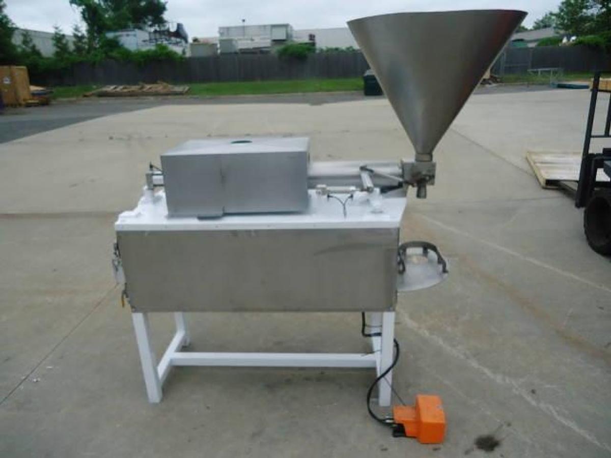 Used Simplex Single Piston Filler, 170 Ounce Piston