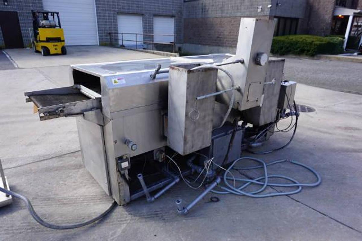 Used Pitco 600 Continuous Gas Fired Fryer With Hold Down Belt