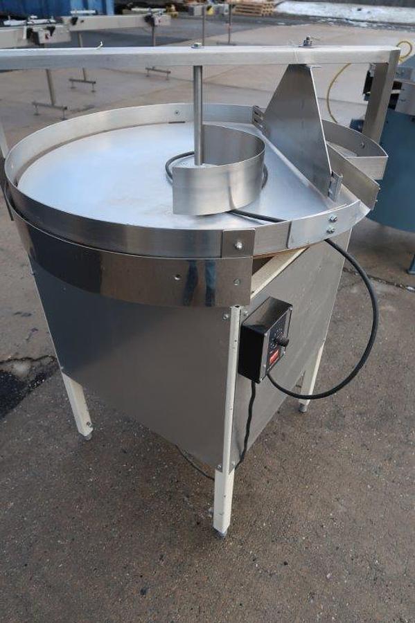 Used 32 In. Diameter Rotary Unscrambling/Accumulating Table, Single Phase Electrics