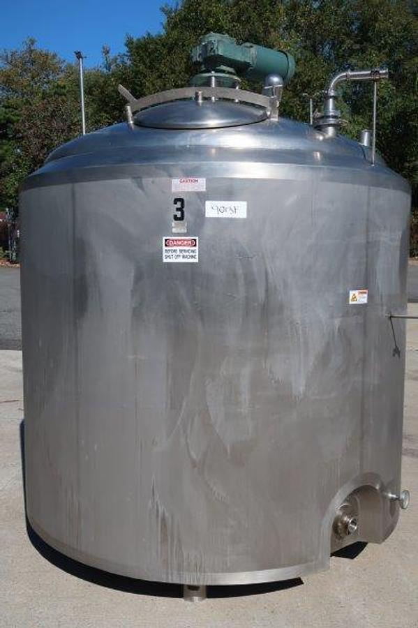 Used APV Crepaco 800 Gallon SS Mixing Tank, 94 PSIG Jacket