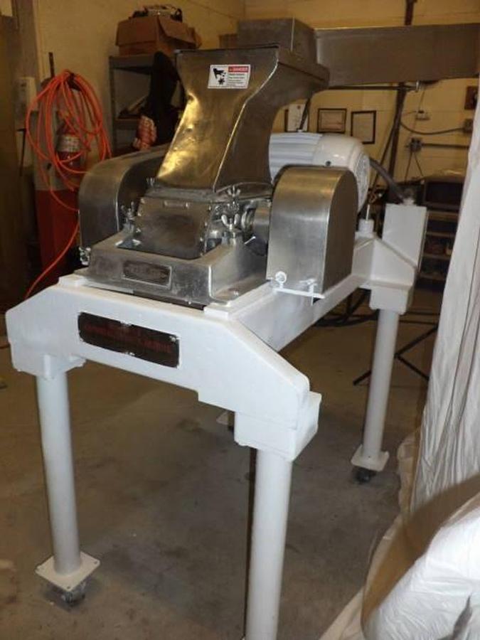 Used Fitzpatrick D6 Comminuting Mill, Pan Fed, XP