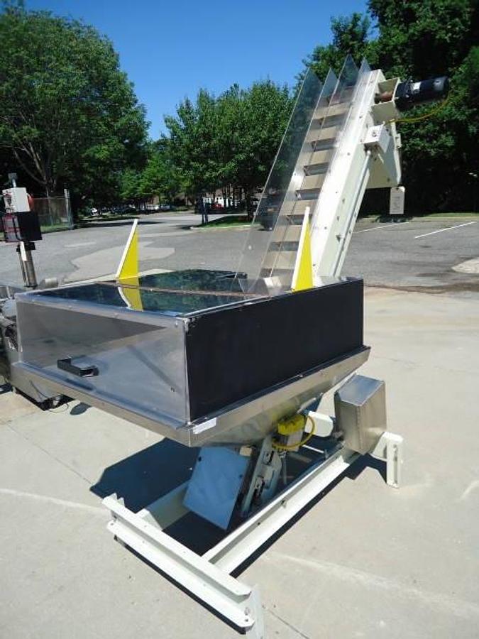 Used Hoppmann Inclined Cleated Belt Feeder/Elevator With Hopper