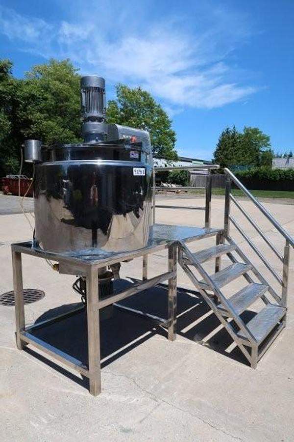 Used 200 Gallon Electric Stainless Steel Mixing Tank