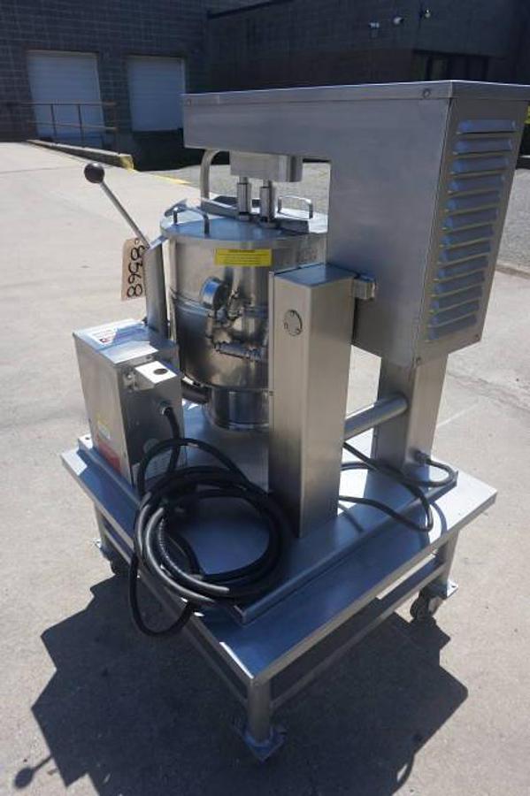 Used 10 Gallon Groen SS Electric Self-Contained Twin Action Scraper Kettle, Tilt Discharge