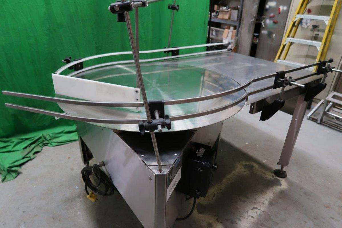 Used 40 In. Diameter E-PAK Stainless Steel Rotary Unscrambling/Accumulating Table