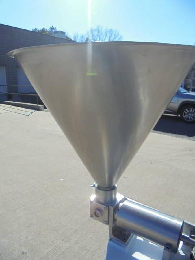 Used Simplex Single Piston Filler, Electric